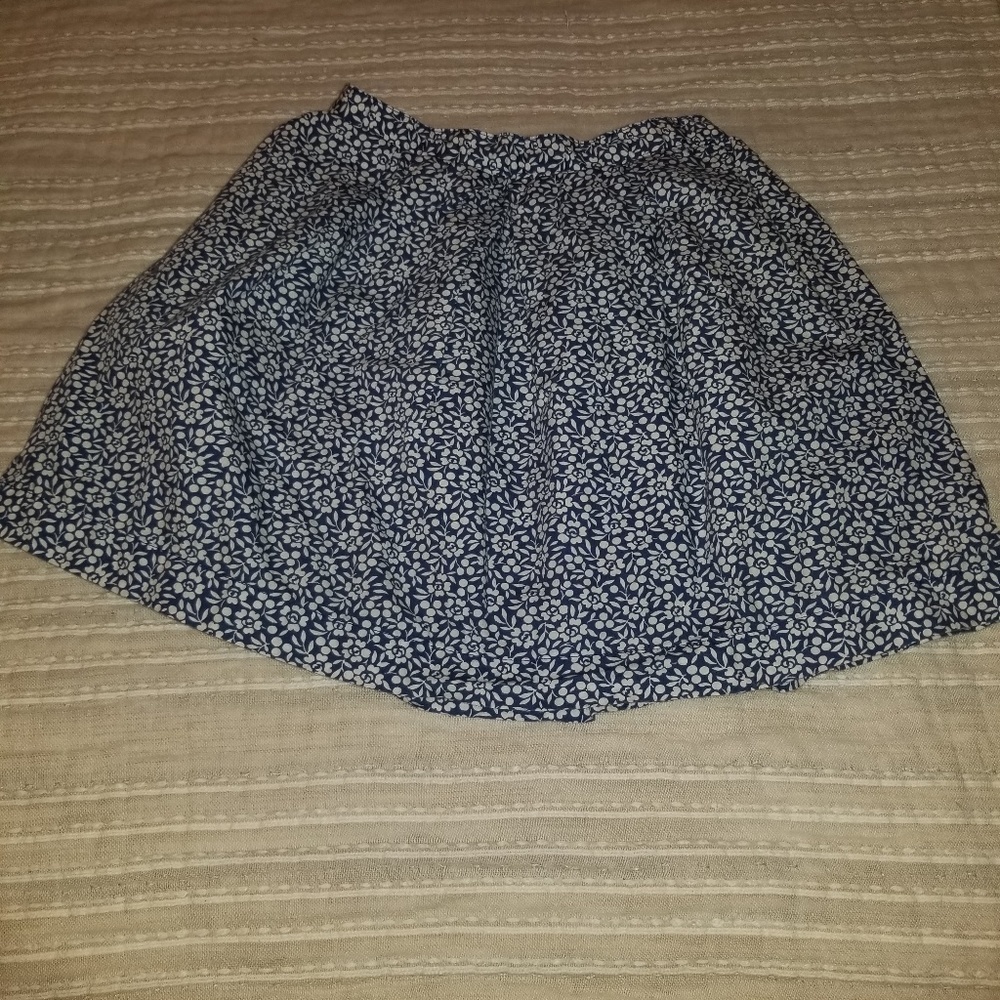 Floral print skirt